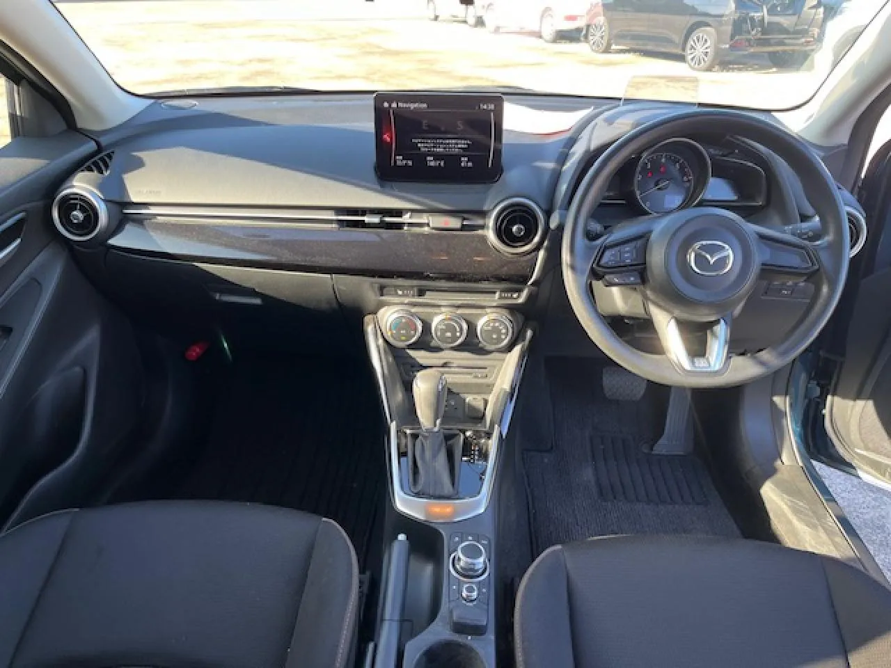 2023 Mazda 2 1.5 Skyactiv-D Kıbrıs | KKTC İkinci El Satılık Araba - Thumbnail 5