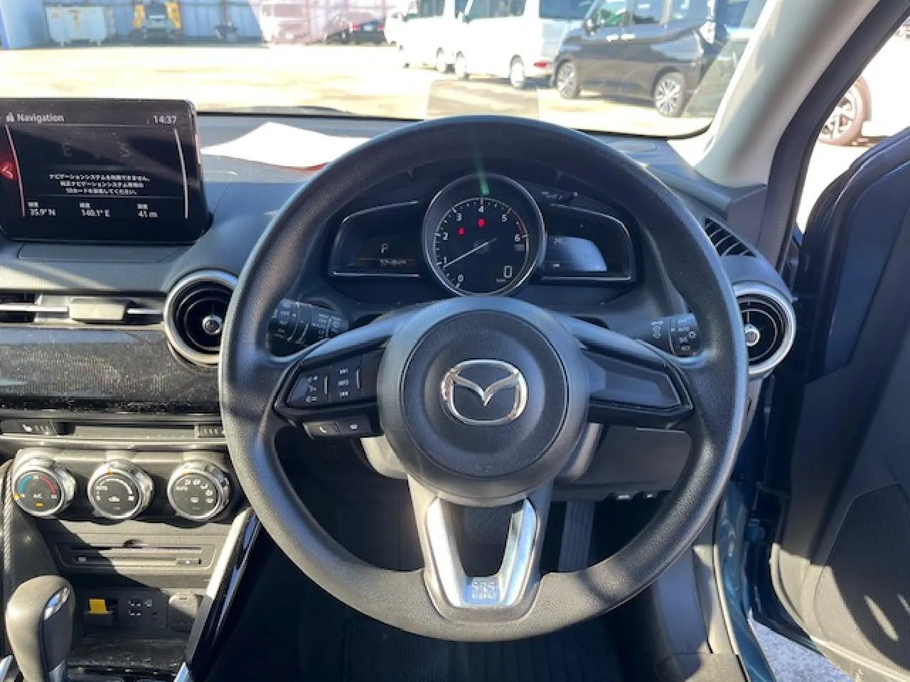2023 Mazda 2 1.5 Skyactiv-D Kıbrıs | KKTC İkinci El Satılık Araba - Thumbnail 6