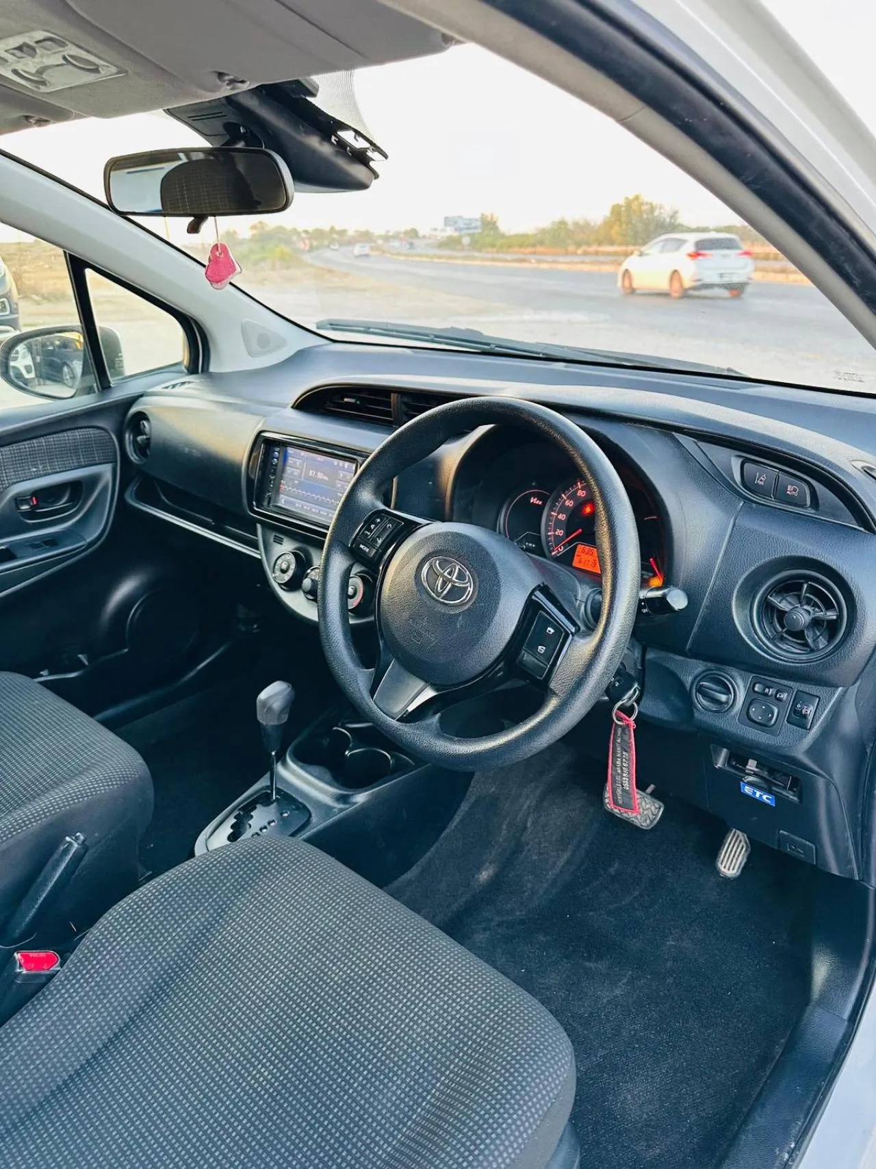 2019 Toyota Vitz 1.0 i 16V Kıbrıs | KKTC İkinci El Satılık Araba - Thumbnail 7