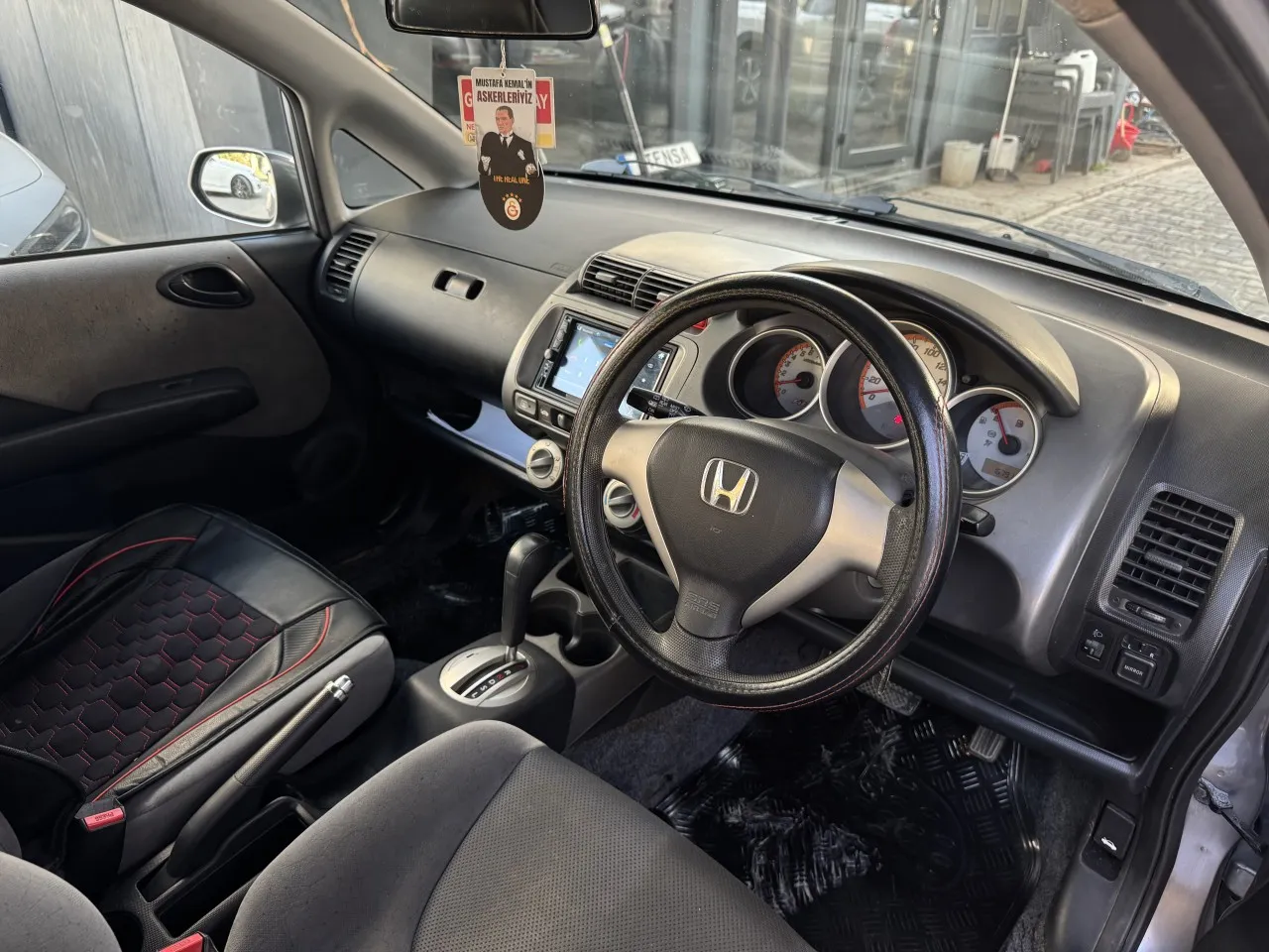 2006 Honda Fit 1.3 Automatic Kıbrıs | KKTC İkinci El Satılık Araba - Thumbnail 6