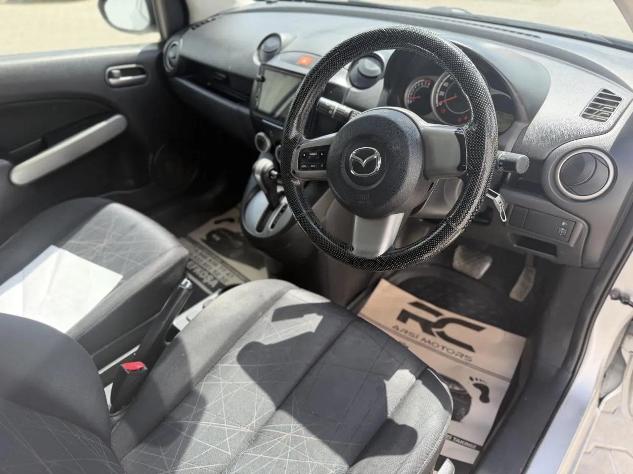 2012 Mazda Demio 1.3i Kıbrıs | KKTC İkinci El Satılık Araba - Thumbnail 5