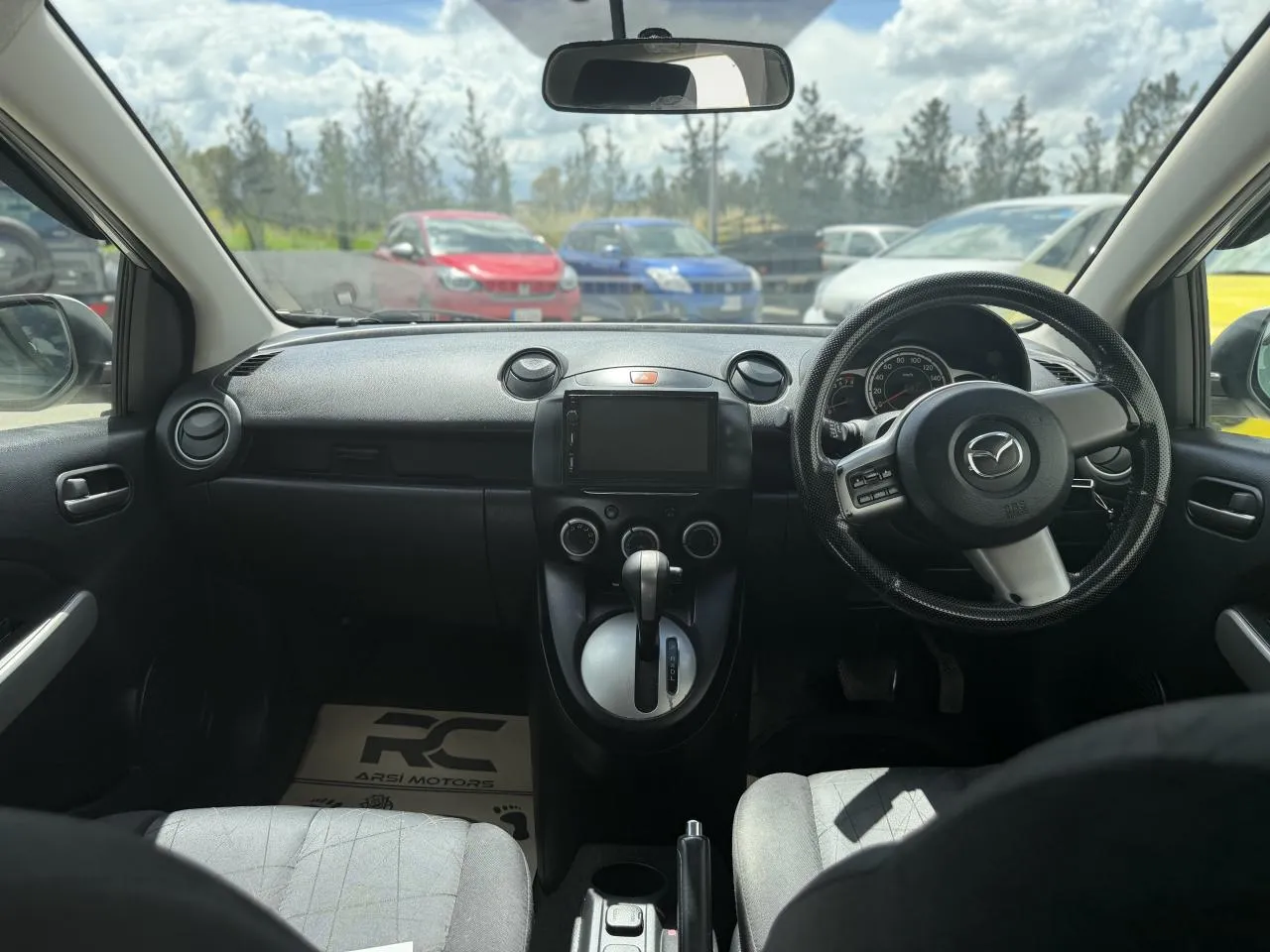 2012 Mazda Demio 1.3i Kıbrıs | KKTC İkinci El Satılık Araba - Thumbnail 6