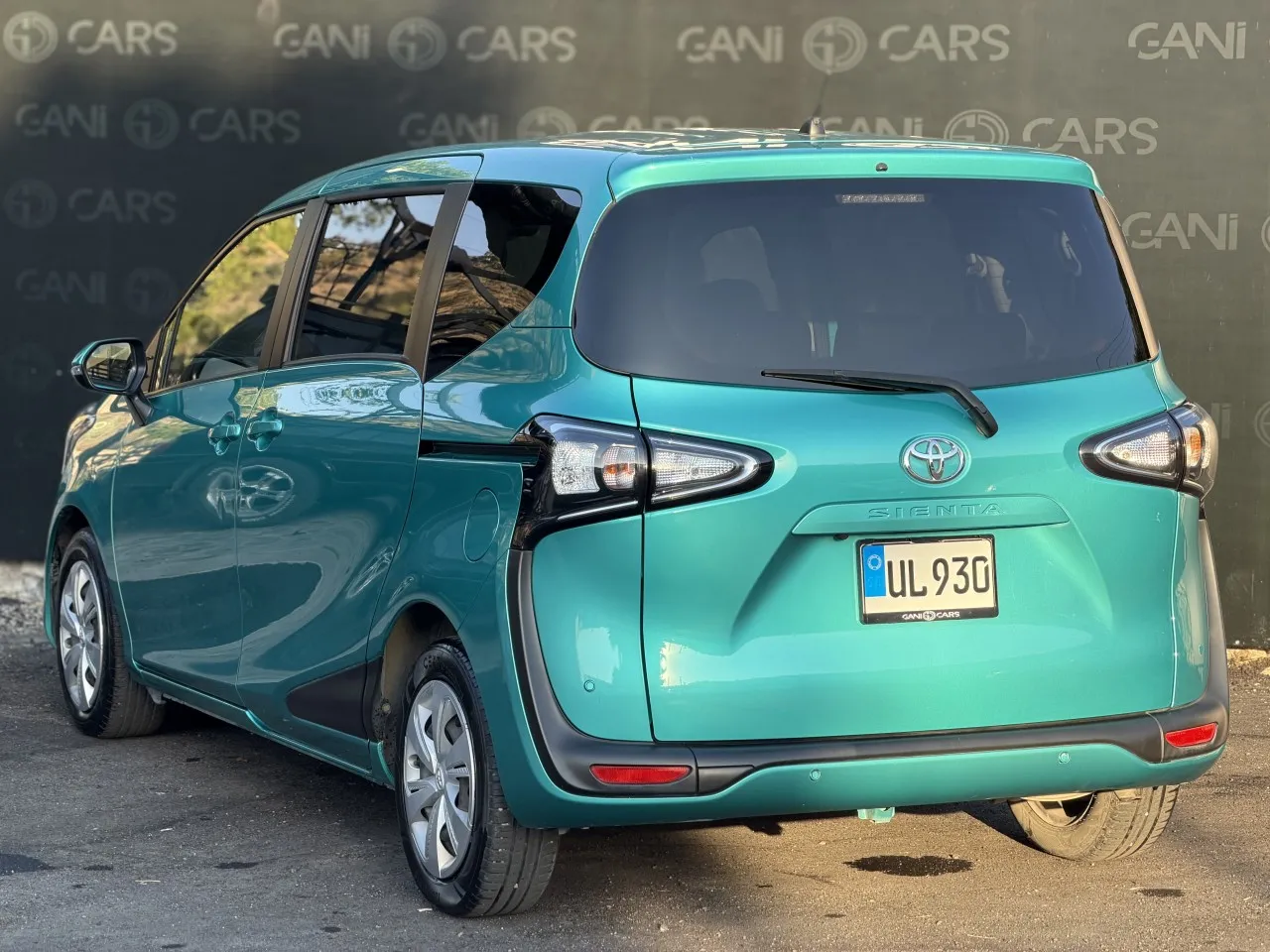 2019 Toyota Sienta 1.5 CVT-i Kıbrıs | KKTC İkinci El Satılık Araba - Thumbnail 8