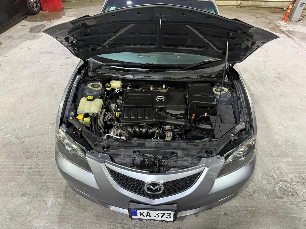 2005 Mazda Axela 1.5 Kıbrıs | KKTC İkinci El Satılık Araba - Thumbnail 3