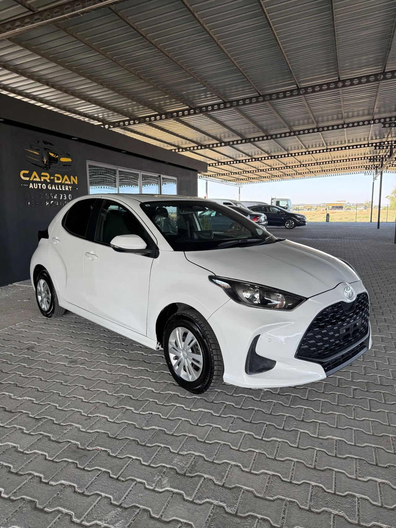 2024 Toyota Yaris 1.5 Kıbrıs | KKTC İkinci El Satılık Araba - Thumbnail 3
