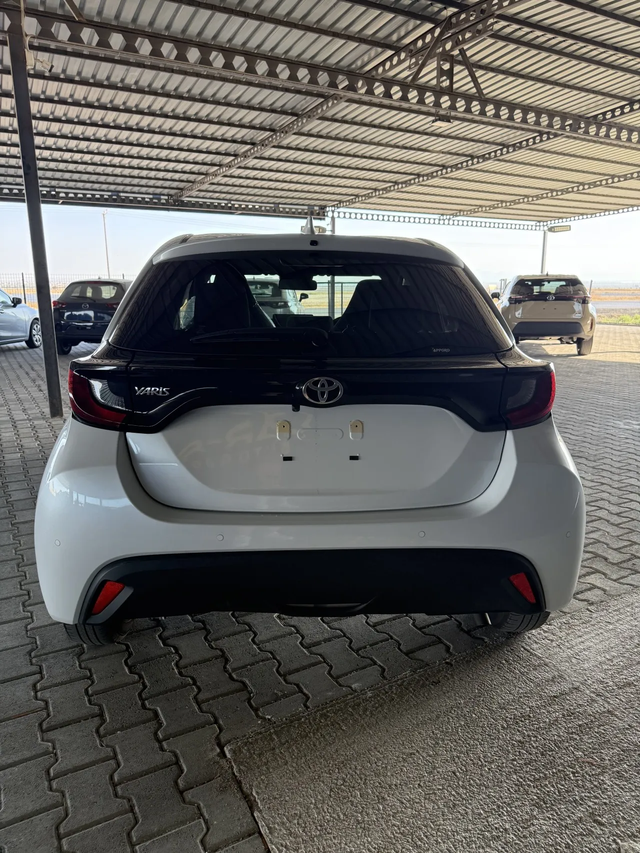 2024 Toyota Yaris 1.5 Kıbrıs | KKTC İkinci El Satılık Araba - Thumbnail 5