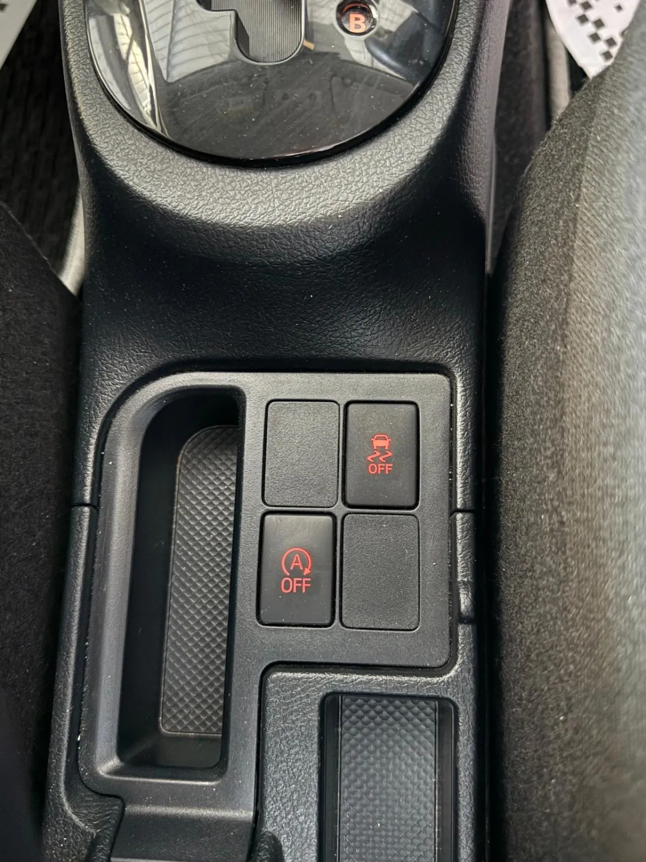 2019 Toyota Vitz 1.3 16V Automatic Kıbrıs | KKTC İkinci El Satılık Araba - Thumbnail 8