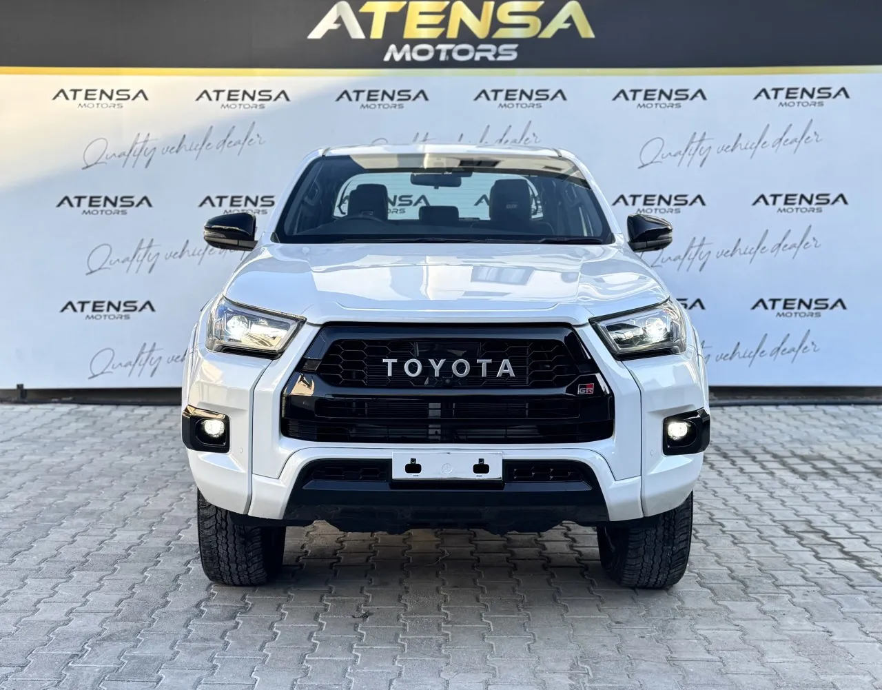 2024 Toyota Hilux 2.4 D Kıbrıs | KKTC İkinci El Satılık Araba - Thumbnail 4