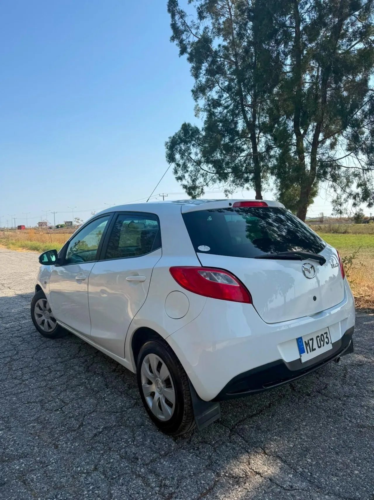 2010 Mazda Demio 1.3 16V Kıbrıs | KKTC İkinci El Satılık Araba - Thumbnail 4