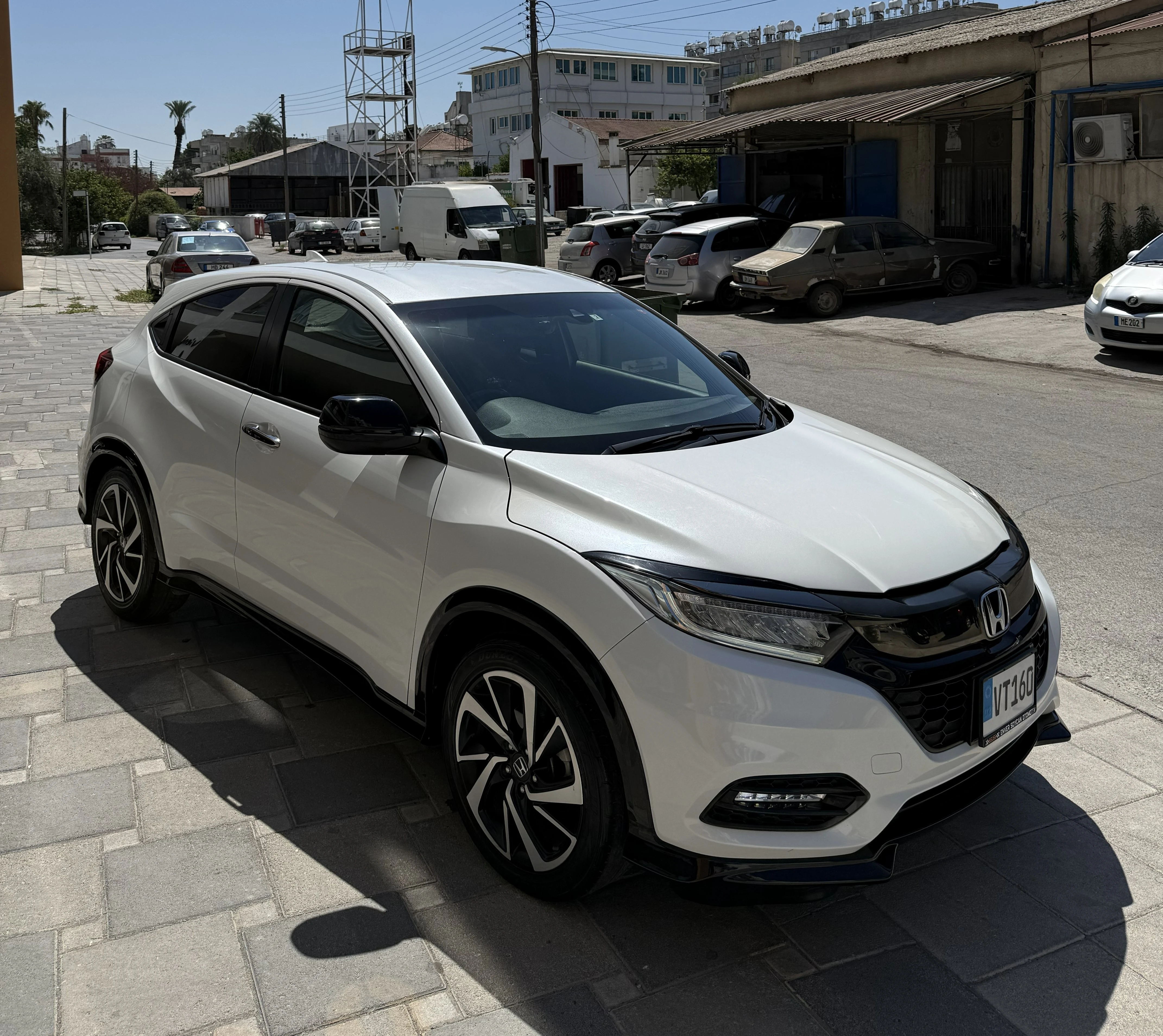 2019 Honda Vezel 1.5 i-VTEC CVT Kıbrıs | KKTC İkinci El Satılık Araba - Thumbnail 2