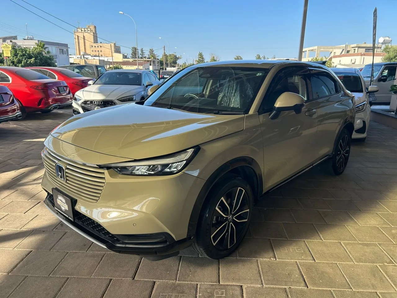 2021 Honda Vezel 1.5 i-VTEC Hybrid Automatic Kıbrıs | KKTC İkinci El Satılık Araba - Thumbnail 2
