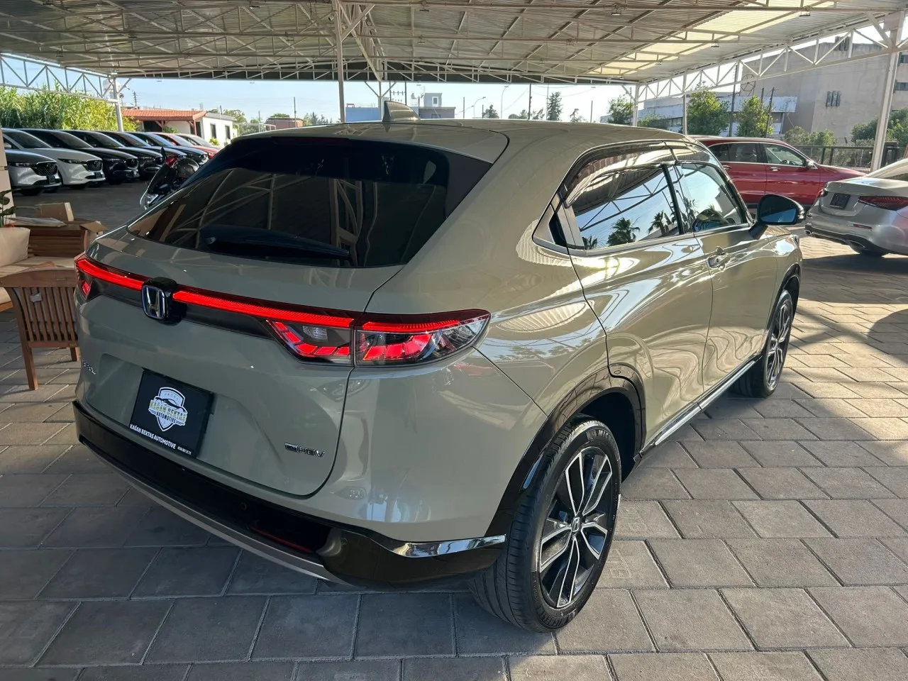 2021 Honda Vezel 1.5 i-VTEC Hybrid Automatic Kıbrıs | KKTC İkinci El Satılık Araba - Thumbnail 4