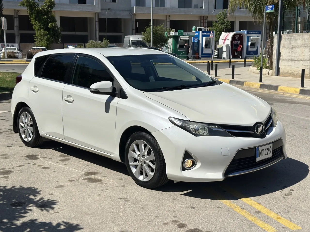 2013 Toyota Auris 1.5 S Kıbrıs | KKTC İkinci El Satılık Araba - Fotoğraf 1