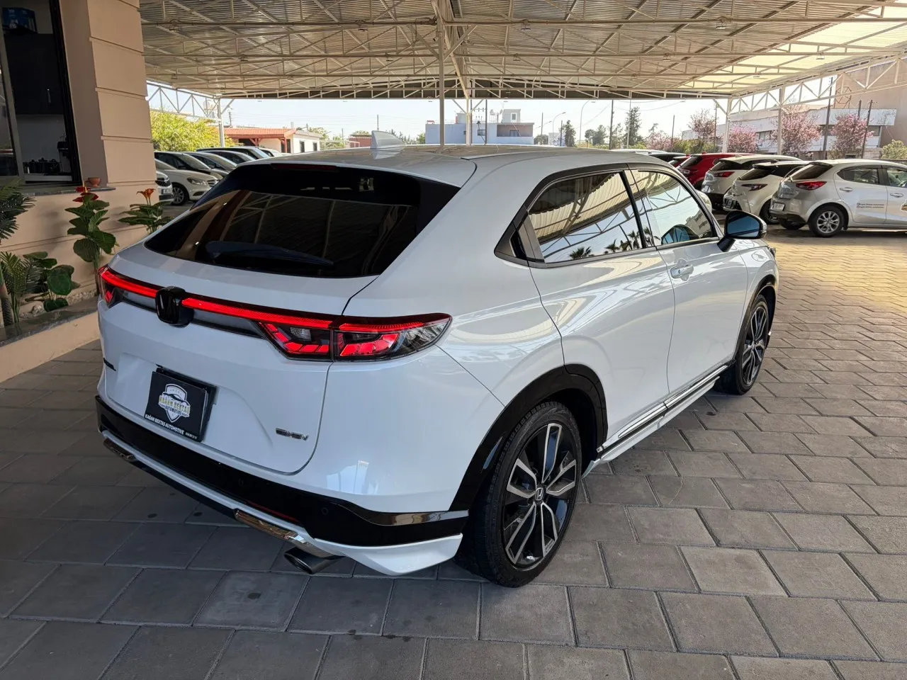 2022 Honda Vezel 1.5 i-VTEC Hybrid Automatic Kıbrıs | KKTC İkinci El Satılık Araba - Thumbnail 3
