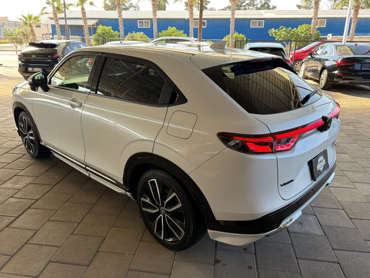 2022 Honda Vezel 1.5 i-VTEC Hybrid Automatic Kıbrıs | KKTC İkinci El Satılık Araba - Thumbnail 4