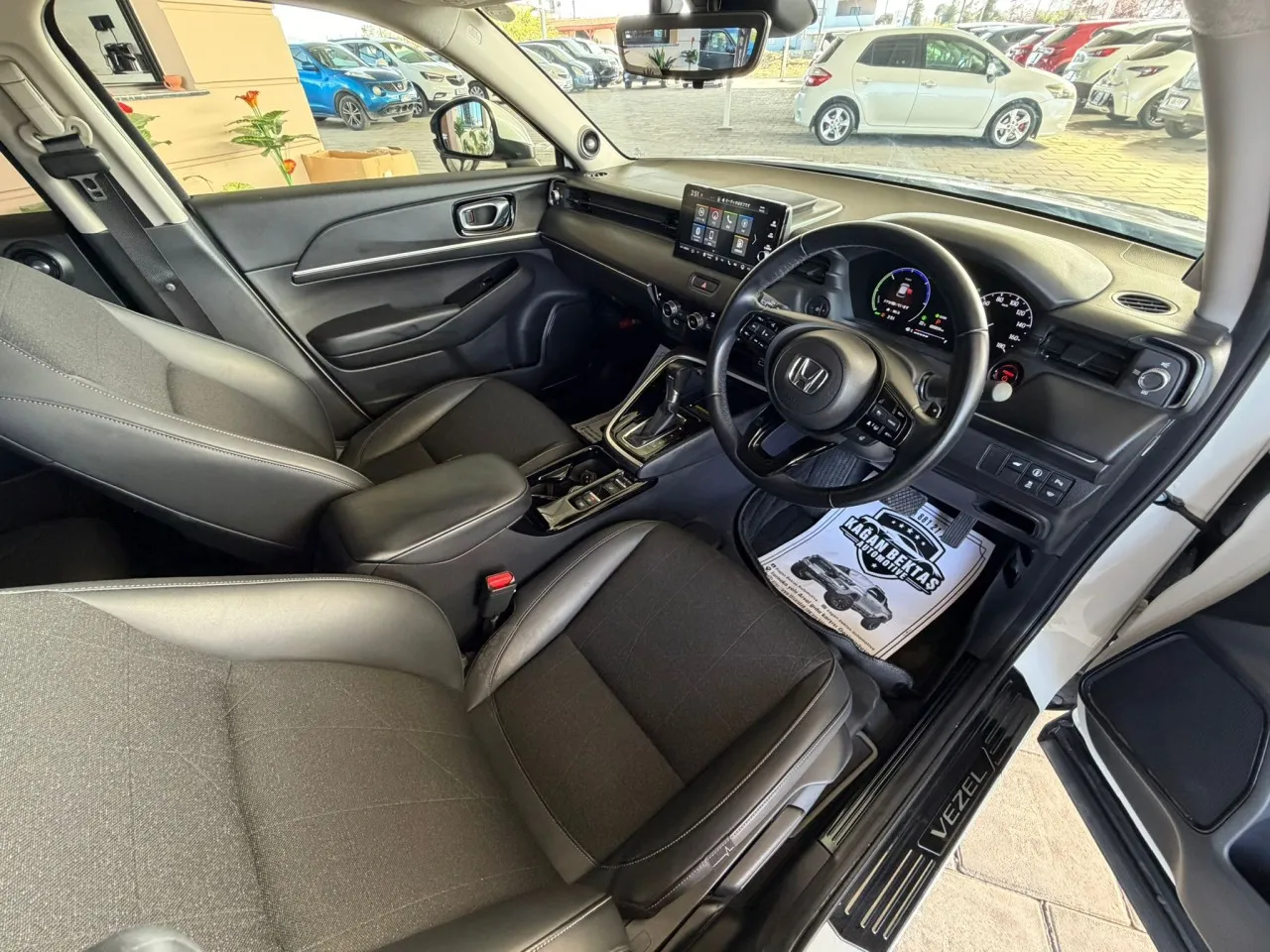 2022 Honda Vezel 1.5 i-VTEC Hybrid Automatic Kıbrıs | KKTC İkinci El Satılık Araba - Thumbnail 6