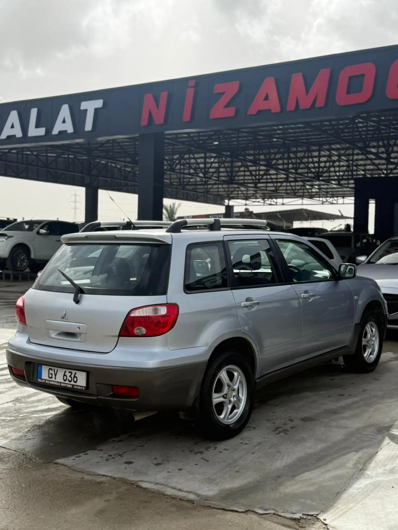 2005 Mitsubishi Outlander 2.4 Kıbrıs | KKTC İkinci El Satılık Araba - Thumbnail 5