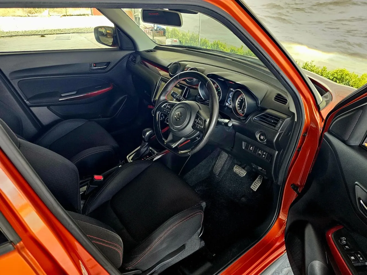 2023 Suzuki Swift 1.4 Sport Kıbrıs | KKTC İkinci El Satılık Araba - Thumbnail 5