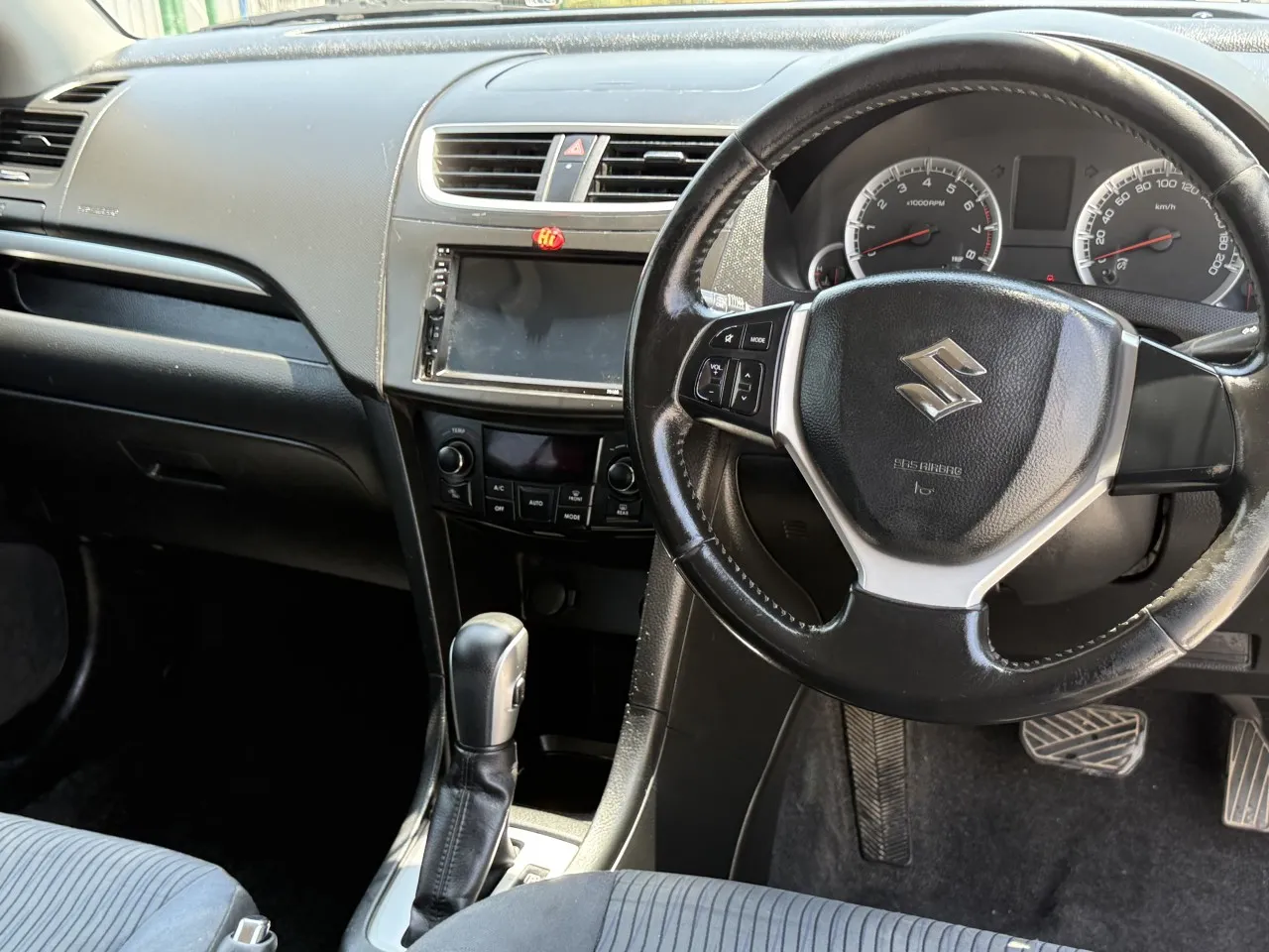 2010 Suzuki Swift 1.3 Kıbrıs | KKTC İkinci El Satılık Araba - Thumbnail 7