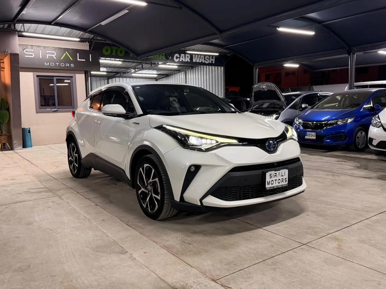 2021 Toyota C-HR 1.8 Hybrid Kıbrıs | KKTC İkinci El Satılık Araba - Thumbnail 2
