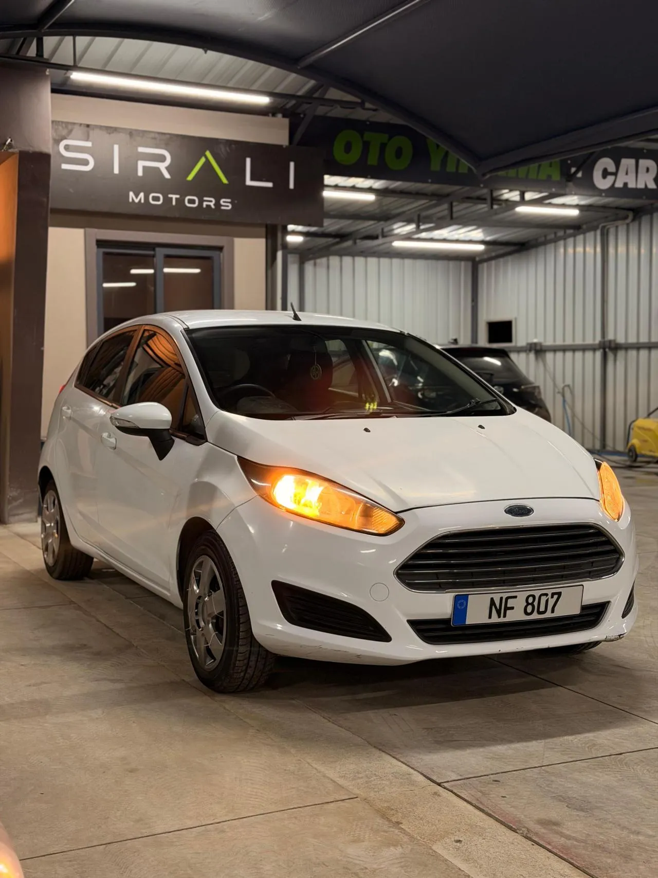 2015 Ford Fiesta 1.6 Kıbrıs | KKTC İkinci El Satılık Araba - Thumbnail 2