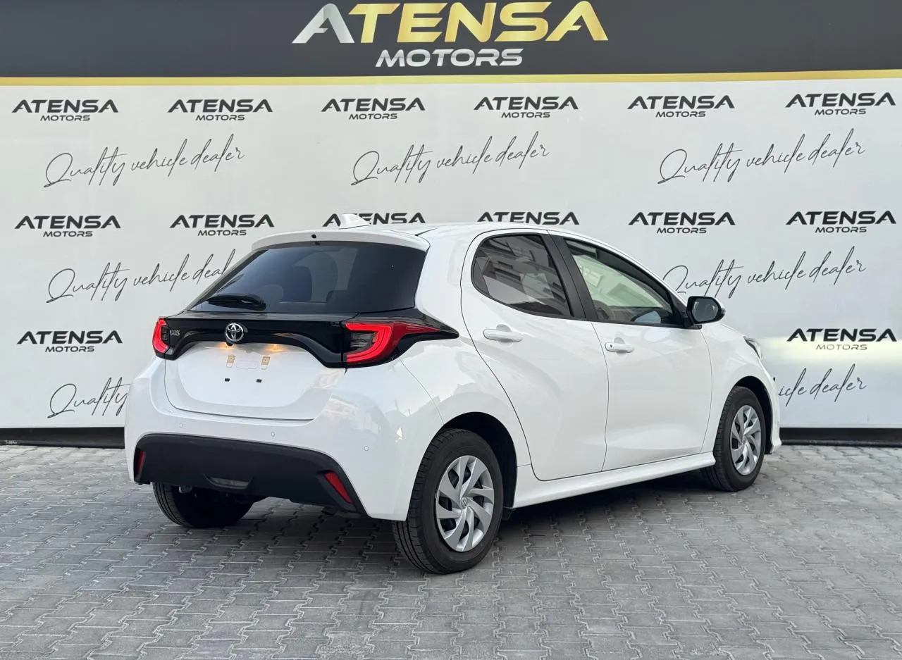 2022 Toyota Yaris 1.5 Kıbrıs | KKTC İkinci El Satılık Araba - Thumbnail 5