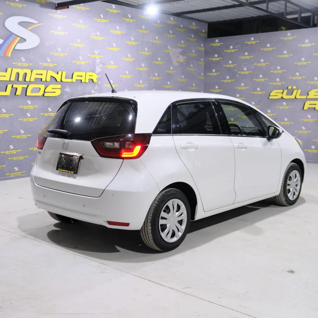 2022 Honda Fit 1.3 Automatic Kıbrıs | KKTC İkinci El Satılık Araba - Thumbnail 4