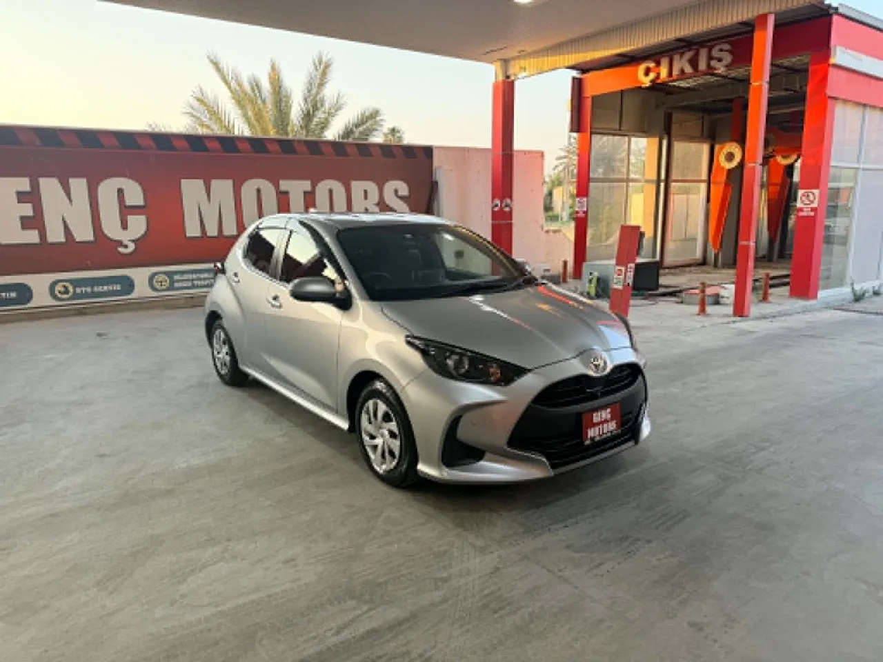 2023 Toyota Yaris 1.5 Kıbrıs | KKTC İkinci El Satılık Araba - Fotoğraf 1