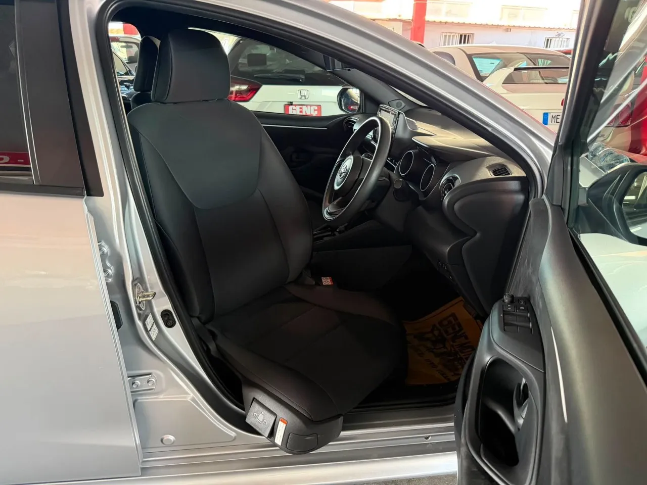 2023 Toyota Yaris 1.5 Kıbrıs | KKTC İkinci El Satılık Araba - Thumbnail 2
