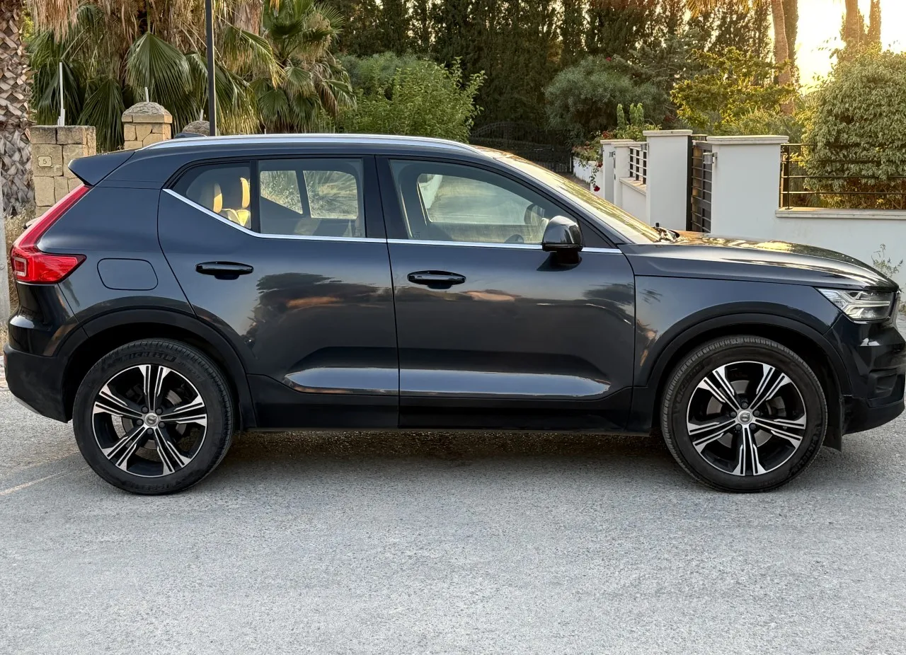 2022 Volvo XC40 2.0 T4 Kıbrıs | KKTC İkinci El Satılık Araba - Thumbnail 3