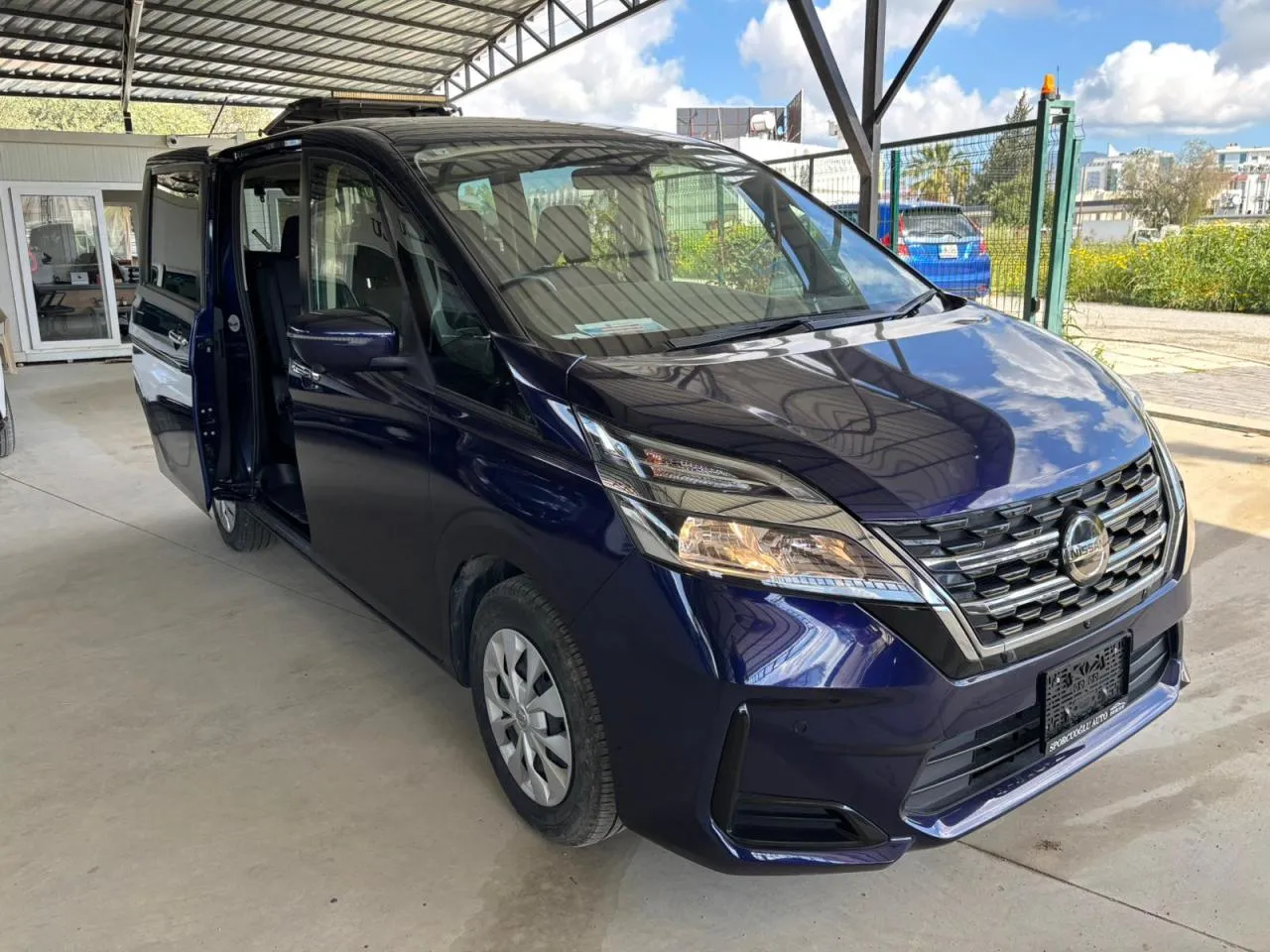 2021 Nissan Serena Benzin Otomatik Lefkoşa İlan görseli - GalerimPlus