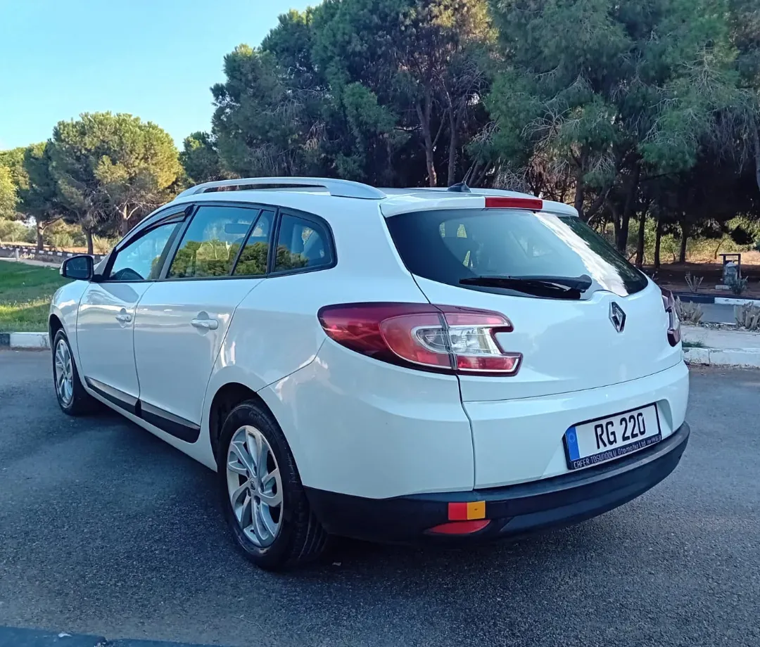 2012 Renault Megane 1.5 dCi Kıbrıs | KKTC İkinci El Satılık Araba - Thumbnail 3