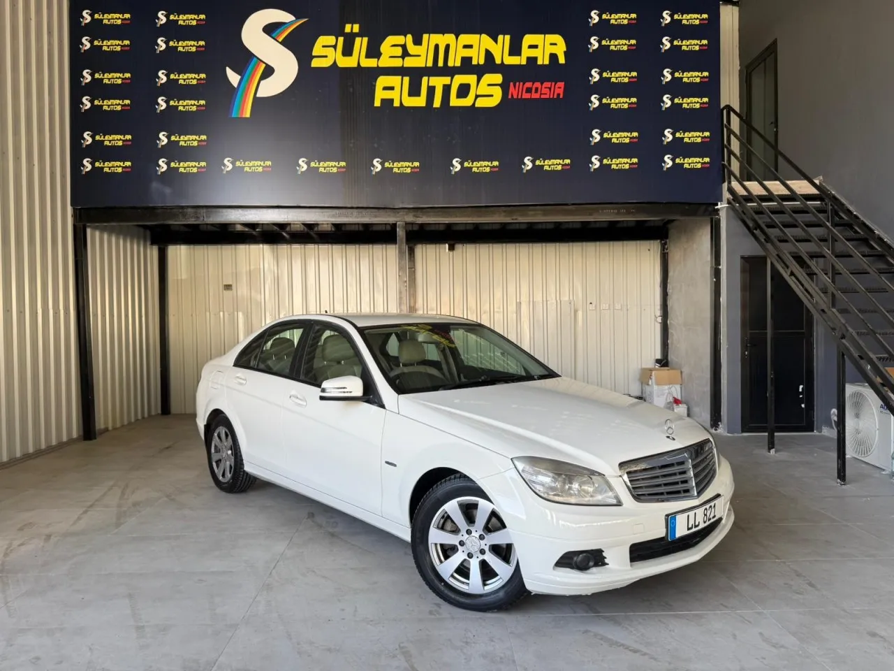 2010 Mercedes-Benz C Serisi C 180 Kıbrıs | KKTC İkinci El Satılık Araba - Fotoğraf 1