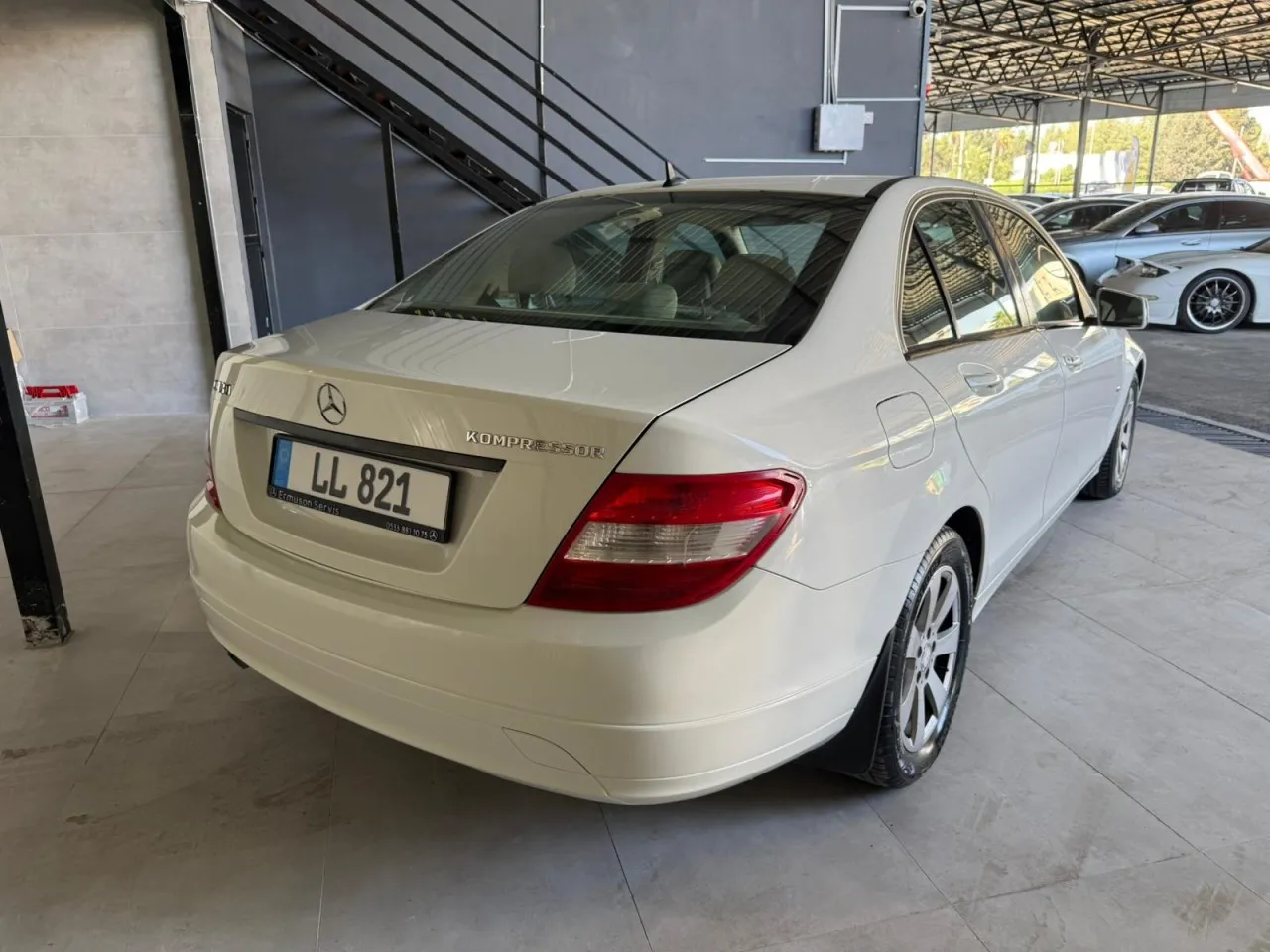 2010 Mercedes-Benz C Serisi C 180 Kıbrıs | KKTC İkinci El Satılık Araba - Thumbnail 5