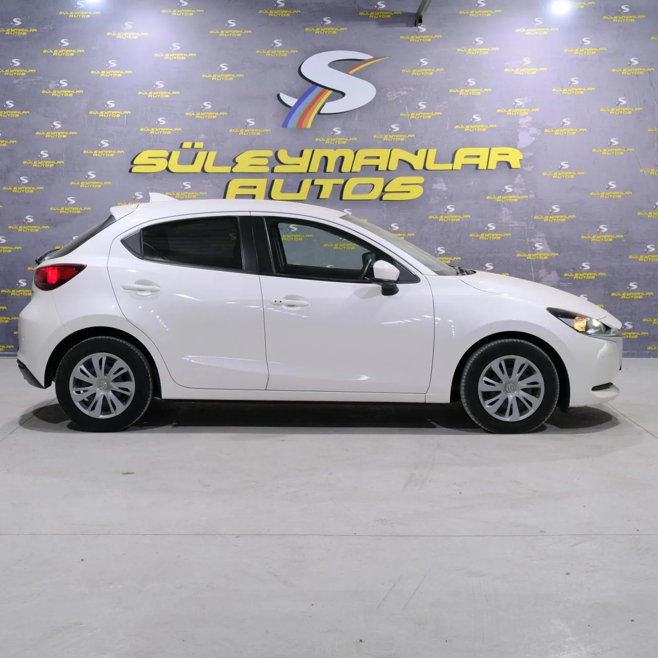 2023 Mazda 2 1.5 Sky-G Kıbrıs | KKTC İkinci El Satılık Araba - Thumbnail 3