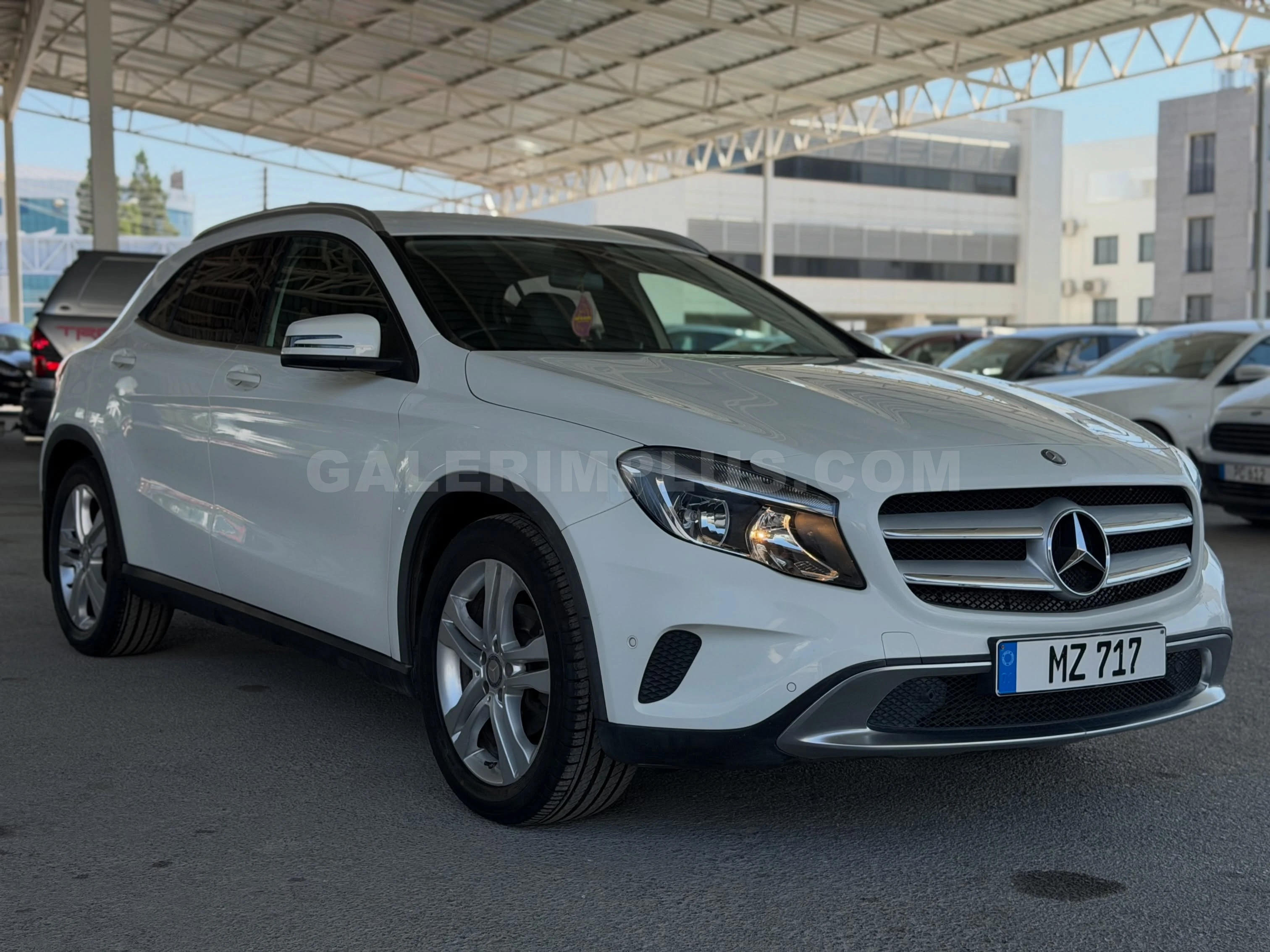 2014 Mercedes-Benz GLA 180 Benzin Otomatik Lefkoşa İlan görseli - GalerimPlus