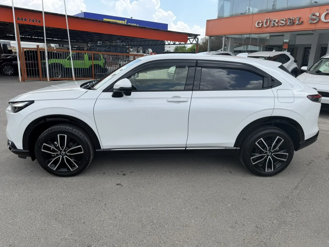 2024 Honda Vezel 1.5 i-VTEC Hybrid Automatic Kıbrıs | KKTC İkinci El Satılık Araba - Thumbnail 2