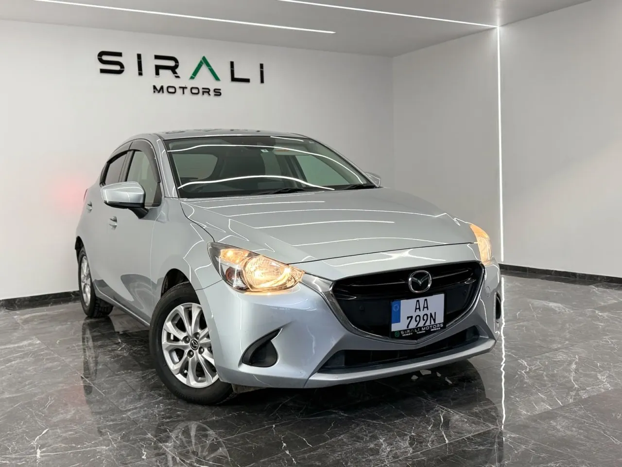 2020 Mazda 2 1.5 Skyactiv-D Kıbrıs | KKTC İkinci El Satılık Araba - Thumbnail 3