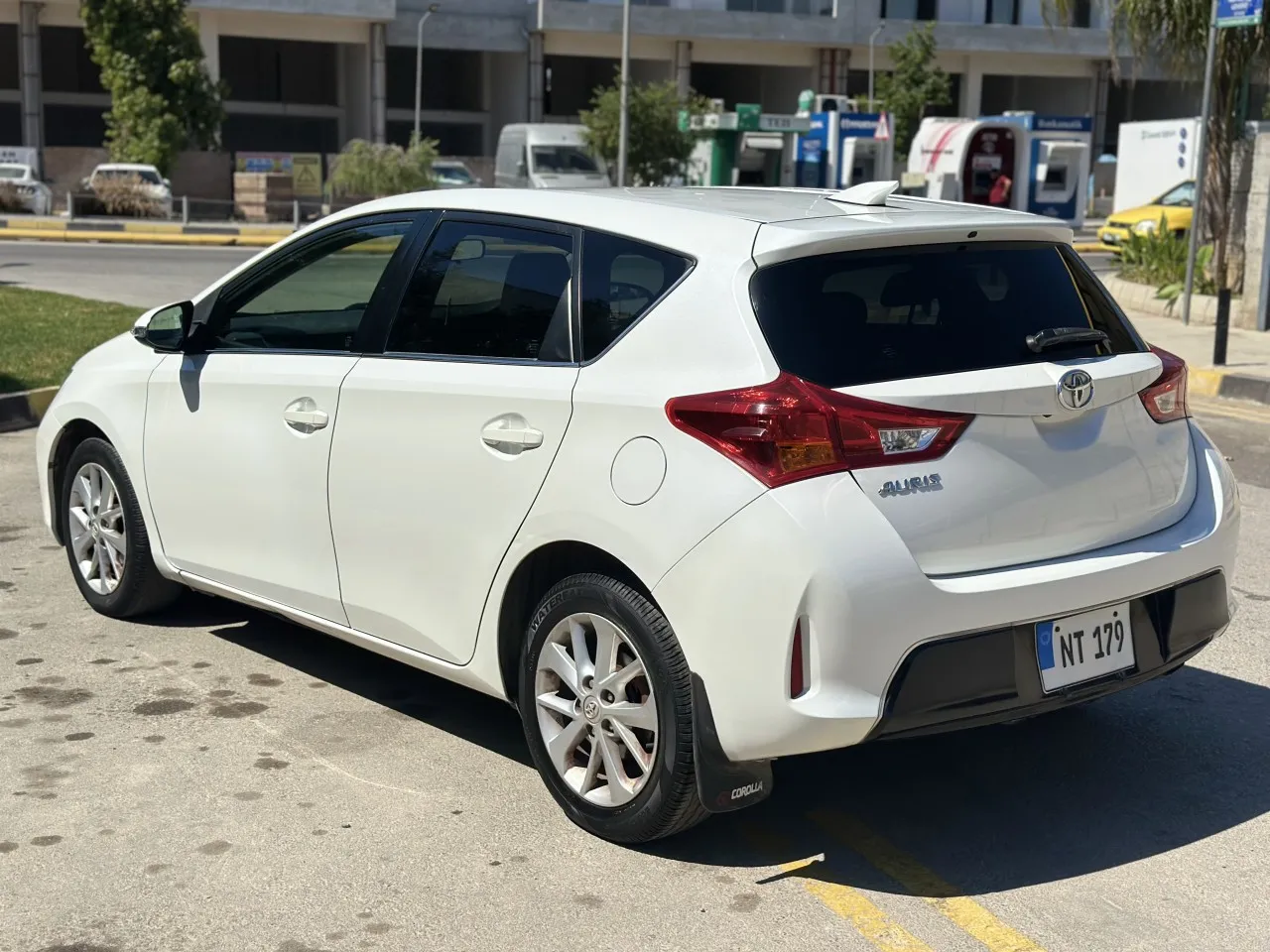 2013 Toyota Auris 1.5 S Kıbrıs | KKTC İkinci El Satılık Araba - Thumbnail 4