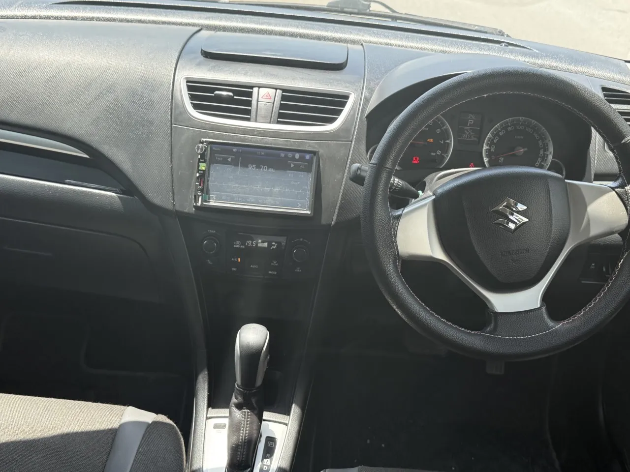 2014 Suzuki Swift 1.2 Kıbrıs | KKTC İkinci El Satılık Araba - Thumbnail 5