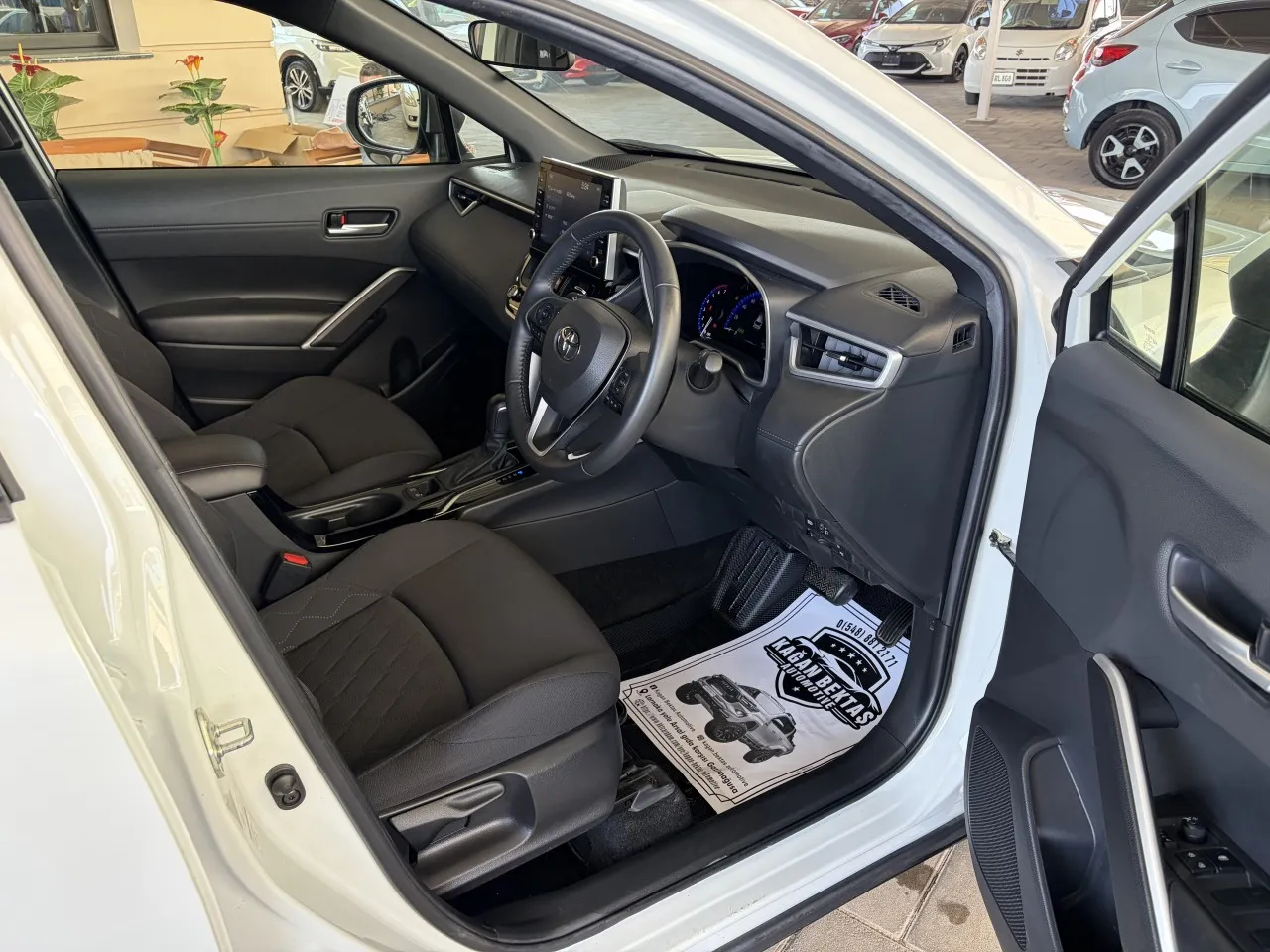 2023 Toyota Corolla Cross Kıbrıs | KKTC İkinci El Satılık Araba - Thumbnail 6