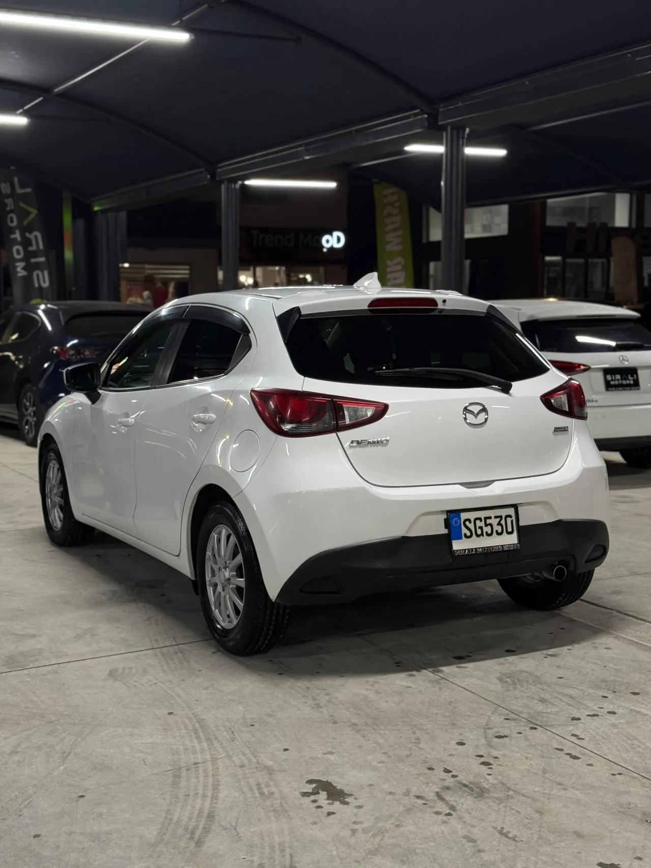 2017 Mazda Demio 1.5 Kıbrıs | KKTC İkinci El Satılık Araba - Thumbnail 6