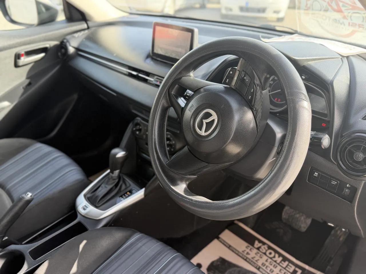 2015 Mazda Demio 1.3i Kıbrıs | KKTC İkinci El Satılık Araba - Thumbnail 5