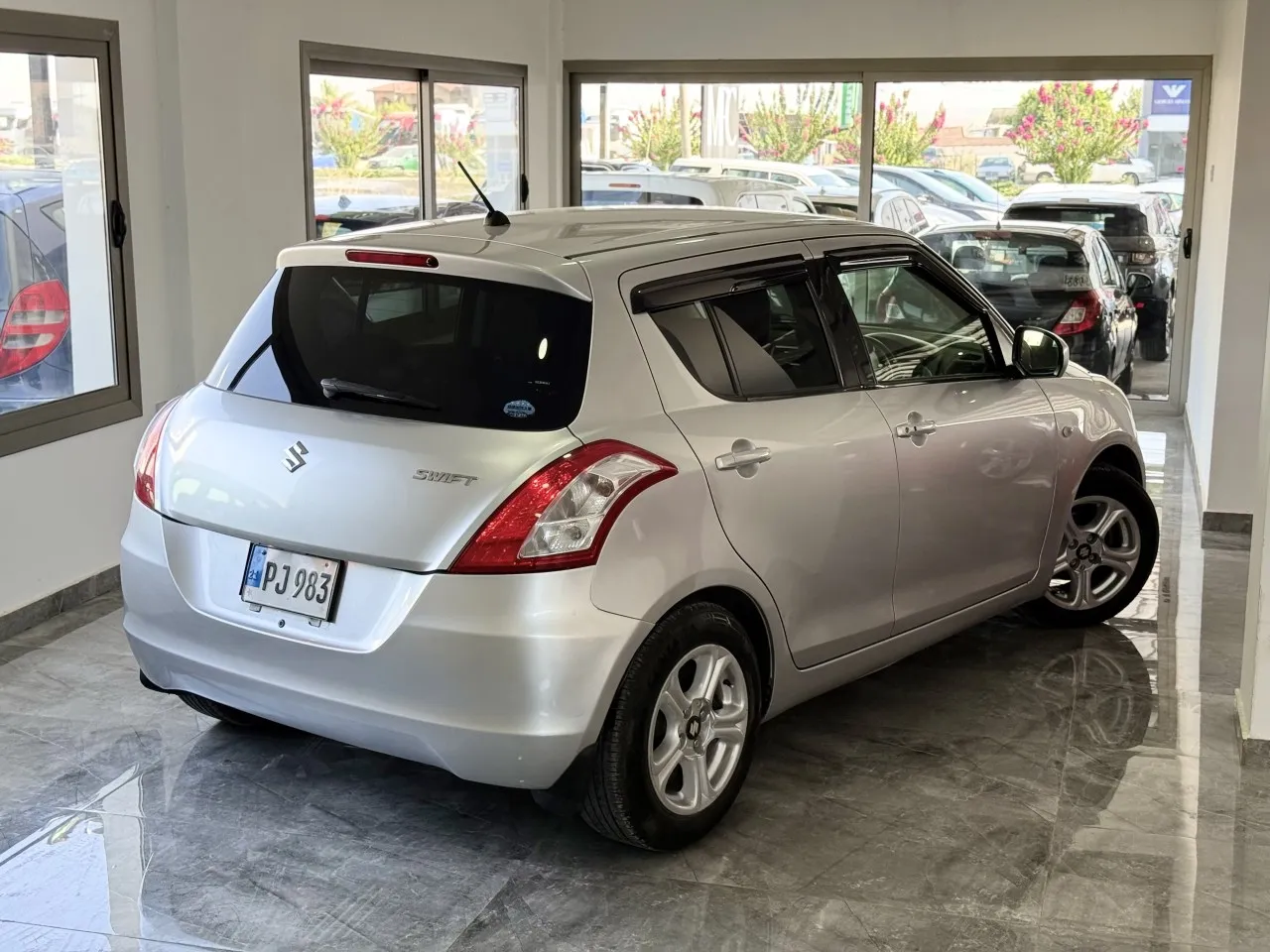 2013 Suzuki Swift 1.3 Kıbrıs | KKTC İkinci El Satılık Araba - Fotoğraf 1