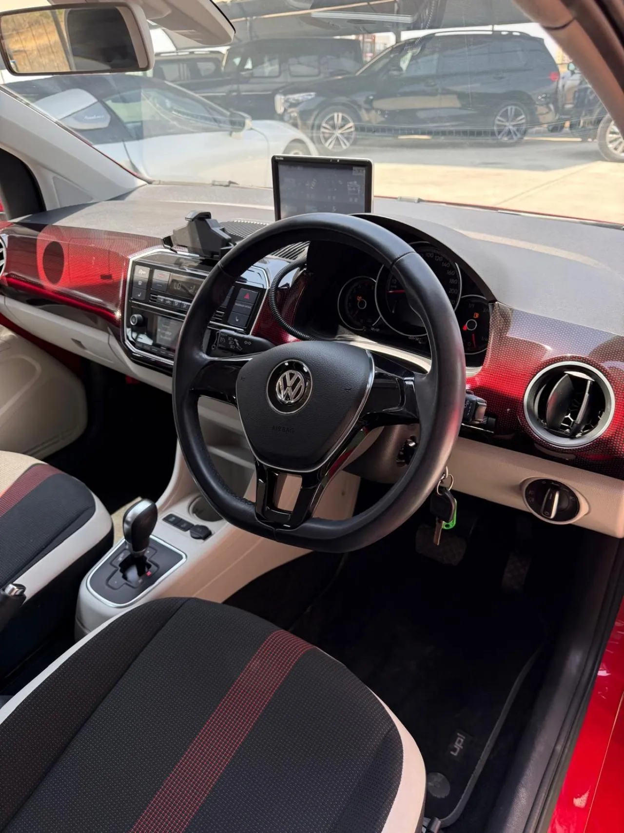 2021 Volkswagen Up Club 1.0 Kıbrıs | KKTC İkinci El Satılık Araba - Thumbnail 6