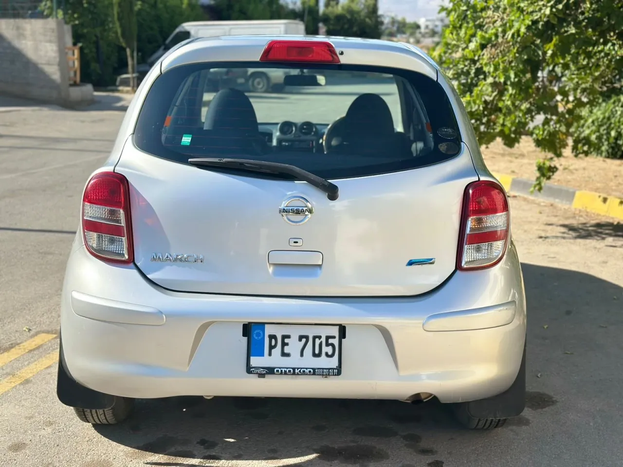 2012 Nissan March 1.2 Kıbrıs | KKTC İkinci El Satılık Araba - Thumbnail 6