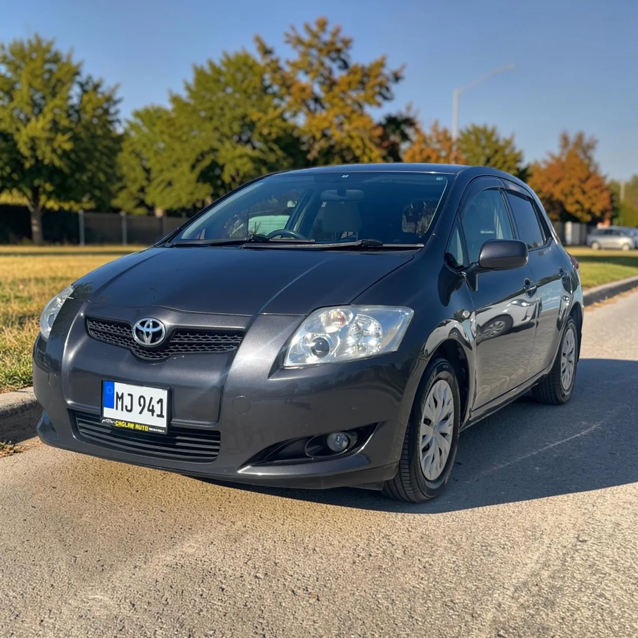 2009 Toyota Auris 1.5 Kıbrıs | KKTC İkinci El Satılık Araba - Thumbnail 3