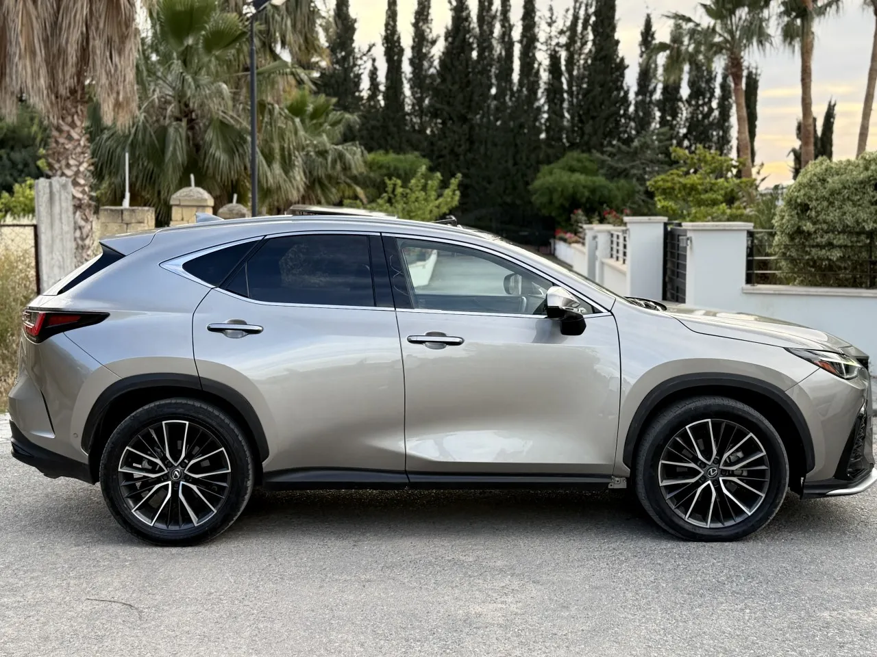 2024 Lexus NX 300h Kıbrıs | KKTC İkinci El Satılık Araba - Thumbnail 4
