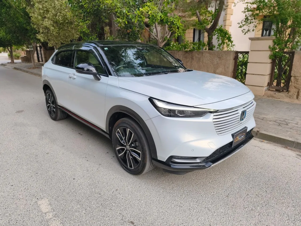 2022 Honda Vezel 1.5 i-VTEC Hybrid Automatic Kıbrıs | KKTC İkinci El Satılık Araba - Fotoğraf 1