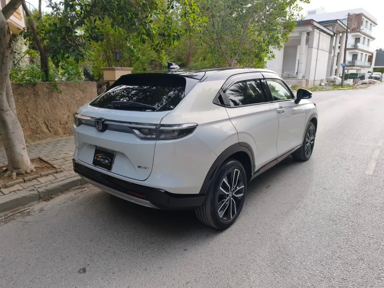 2022 Honda Vezel 1.5 i-VTEC Hybrid Automatic Kıbrıs | KKTC İkinci El Satılık Araba - Thumbnail 6